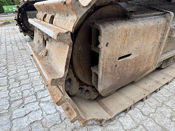 Hitachi ZX 350 LC-7 12 of 17