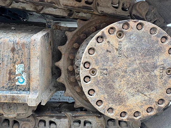 Hitachi ZX 350 LC-7 13 of 17