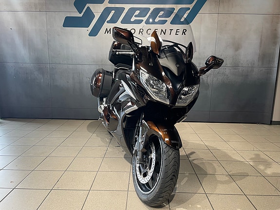 Yamaha FJR 1300 AE 8 of 15