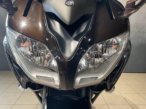 Yamaha FJR 1300 AE 11 of 15