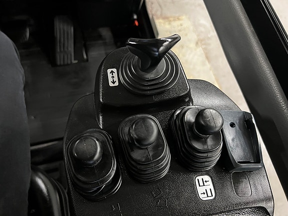 Toyota 7FBMF30 13 of 14