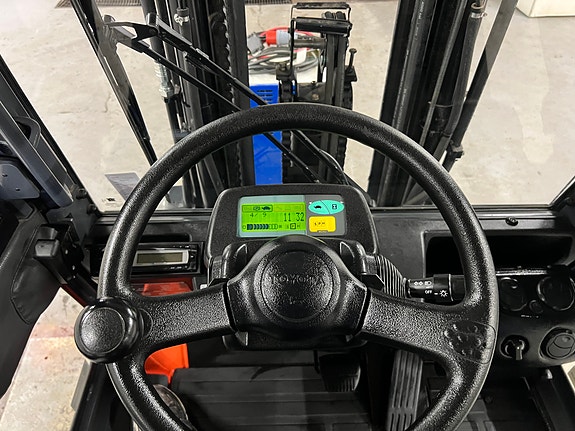 Toyota 7FBMF30 12 of 14