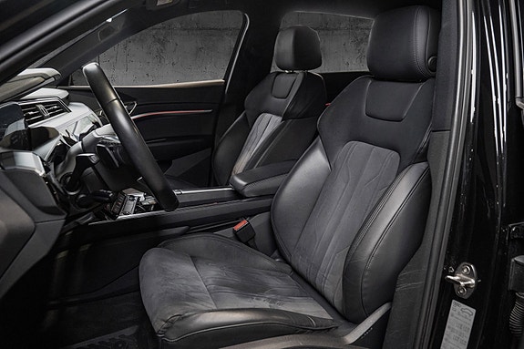 Audi 14 of 30