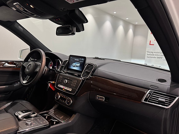 Mercedes-Benz GLS350 d 21 of 30