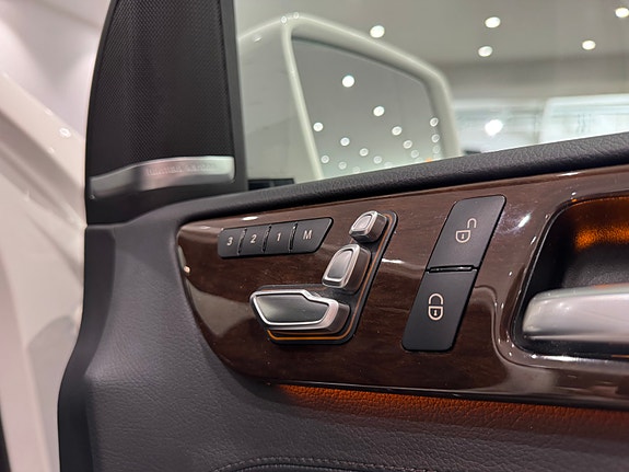 Mercedes-Benz GLS350 d 30 of 30