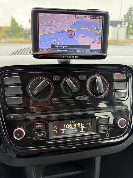 Volkswagen UP! 12 of 14