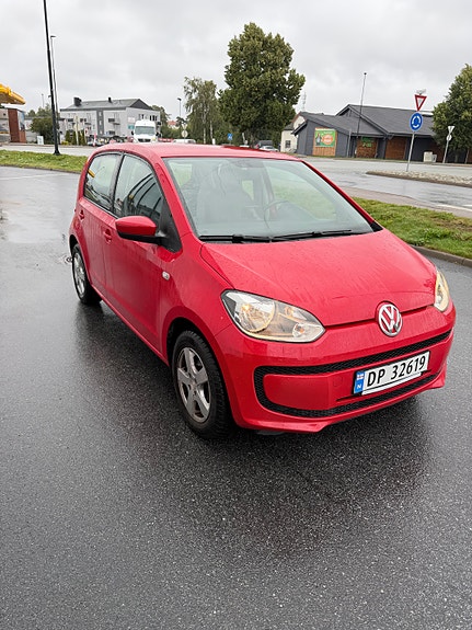 Volkswagen UP! 2 of 14