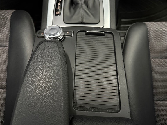 Mercedes-Benz C220 30 of 30