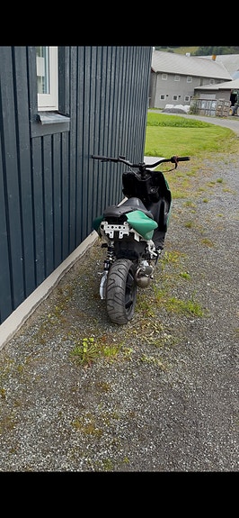 Yamaha Aerox 3 of 5