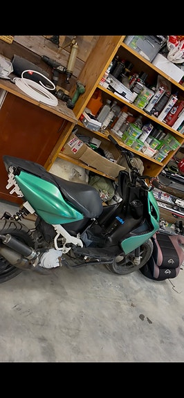 Yamaha Aerox 5 of 5