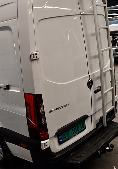 Mercedes-Benz Sprinter 316 18 of 23