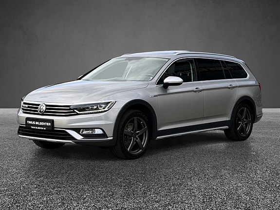 Volkswagen Passat Alltrack 5 of 26