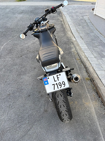 Husqvarna Svartpilen 125 7 of 22