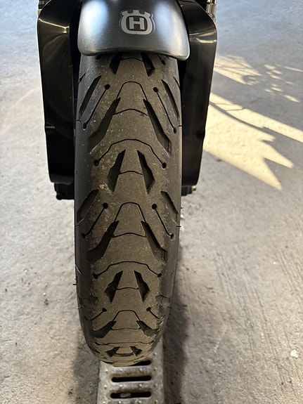 Husqvarna Svartpilen 125 11 of 22