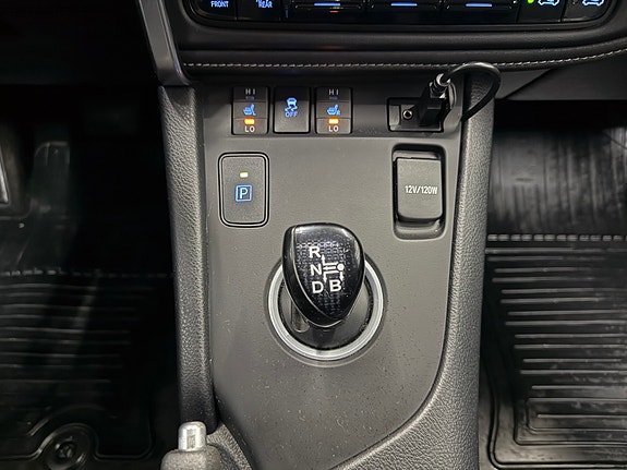 Toyota Auris 25 of 30