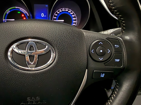 Toyota Auris 30 of 30