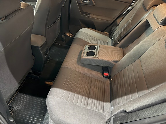 Toyota Auris 18 of 30