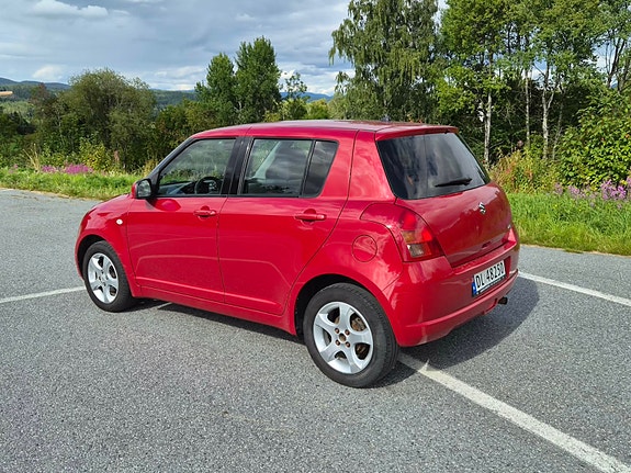 Suzuki Swift 4 of 8