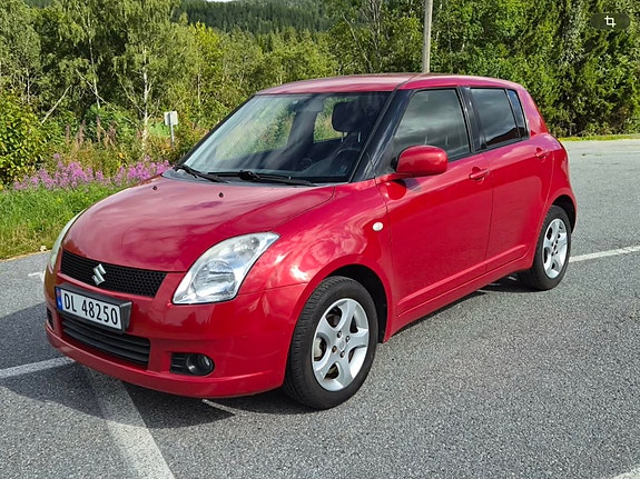 Suzuki Swift 2 of 8