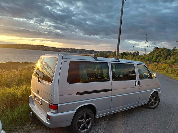Volkswagen Caravelle 6 of 26