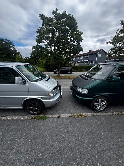 Volkswagen Caravelle 23 of 26