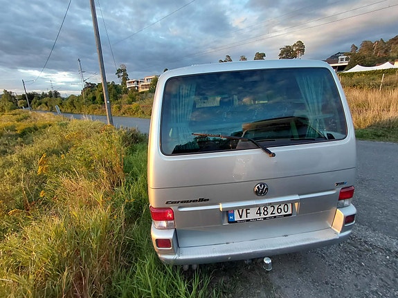 Volkswagen Caravelle 7 of 26