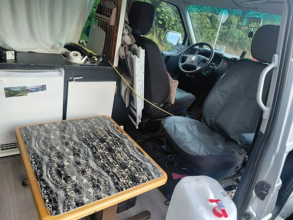 Volkswagen Caravelle 14 of 26