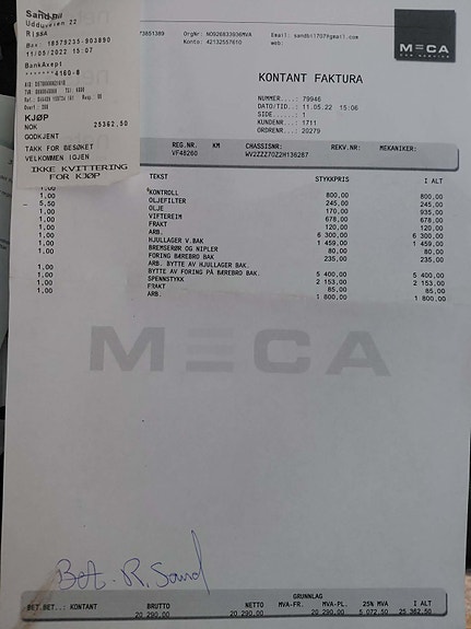 Volkswagen Caravelle 25 of 26