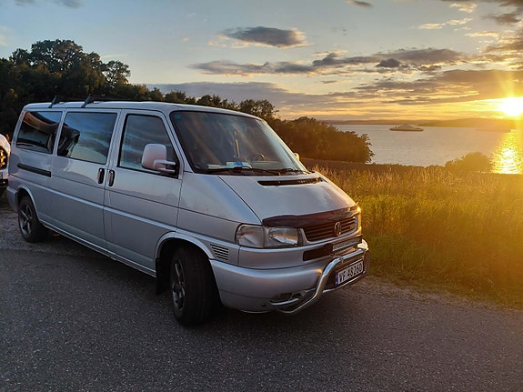 Volkswagen Caravelle 3 of 26