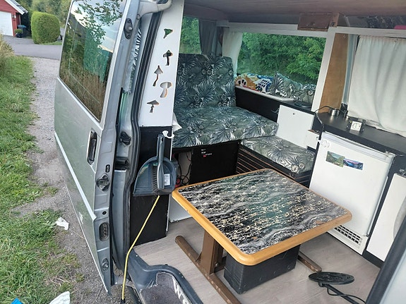 Volkswagen Caravelle 15 of 26