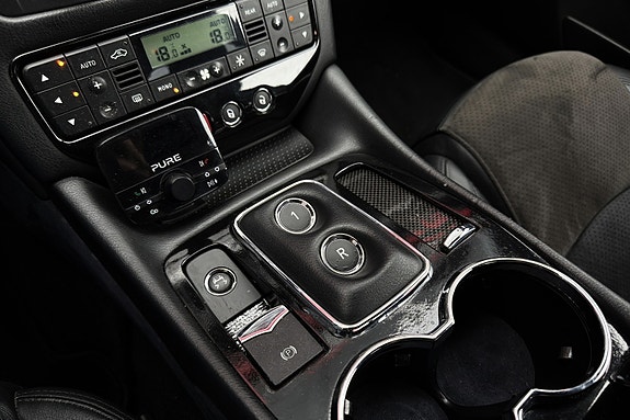Maserati GranTurismo 14 of 19