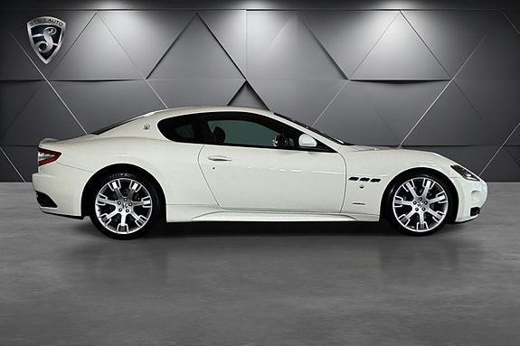 Maserati GranTurismo 4 of 19