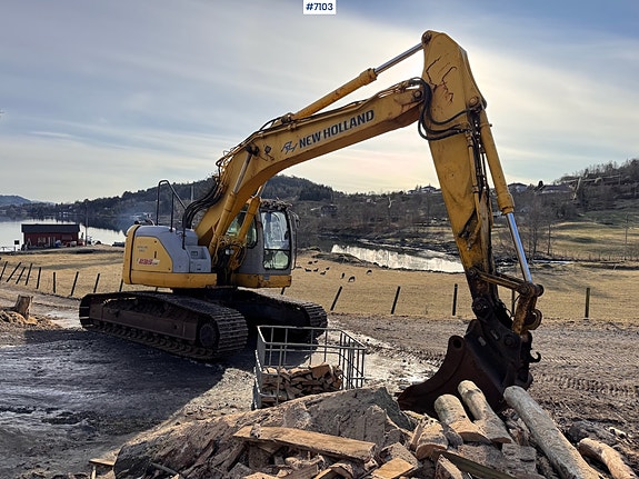 New Holland E235SR-1ES 8 of 30