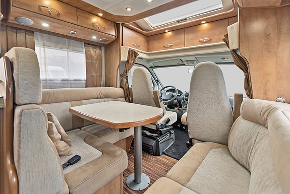 Carthago Chic C-Line T plus 4.8 | HØSTPRIS | Solcelle | Sykkelstativ | 3L motor | 6 of 30