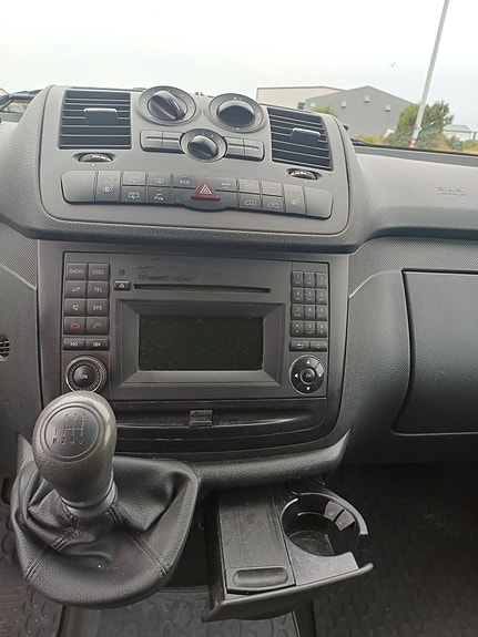 Mercedes-Benz Vito 113 16 of 21