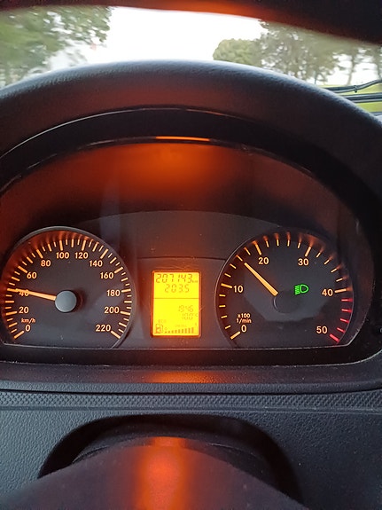 Mercedes-Benz Vito 113 9 of 21