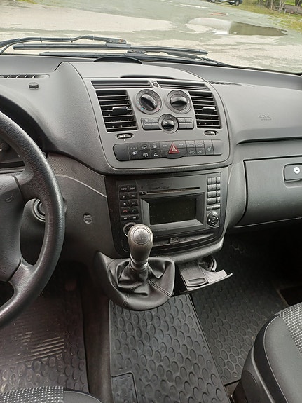Mercedes-Benz Vito 113 12 of 21