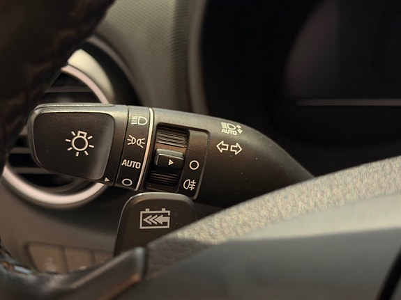 Hyundai Kona 13 of 30
