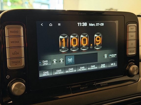 Hyundai Kona 26 of 30