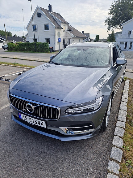 Volvo V90 2 of 21