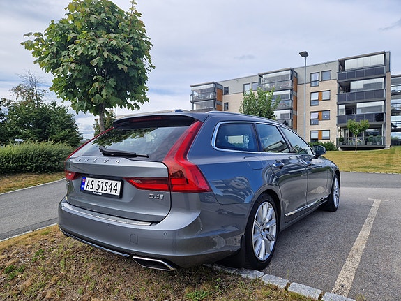 Volvo V90 3 of 21