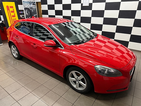 Volvo V40 6 of 30