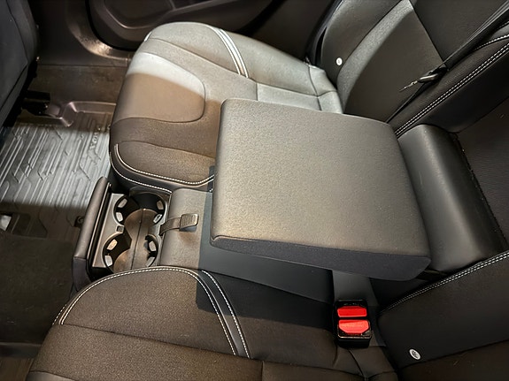 Volvo V40 26 of 30