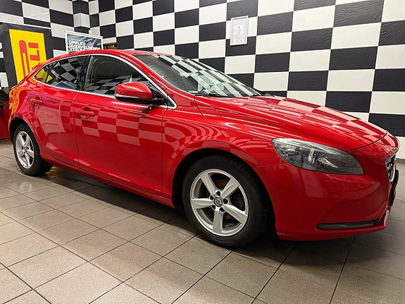 Volvo V40 5 of 30