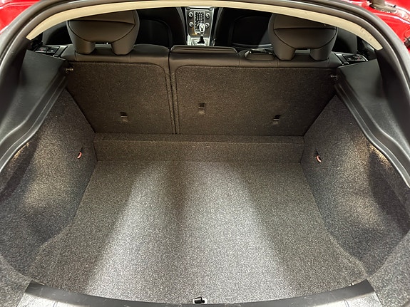 Volvo V40 15 of 30