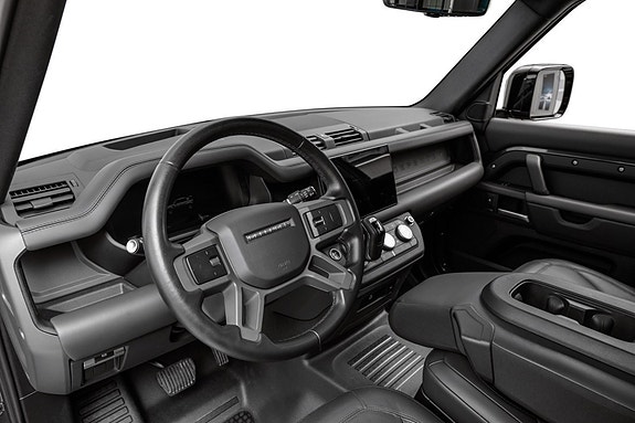 Land Rover Defender 110 13 of 30