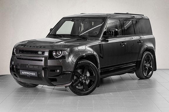 Land Rover Defender 110 2 of 30