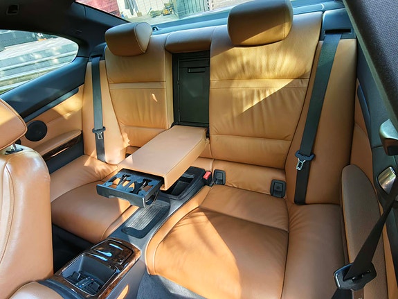 BMW 335i 12 of 13