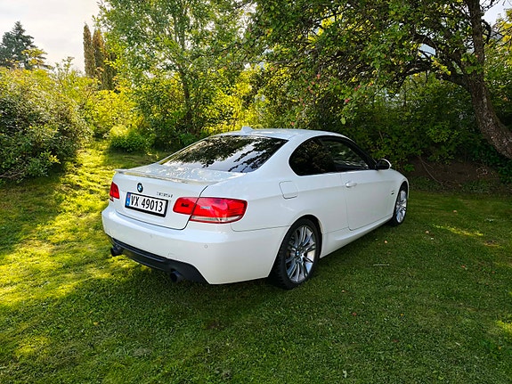 BMW 335i 6 of 13