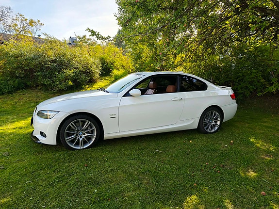 BMW 335i 4 of 13
